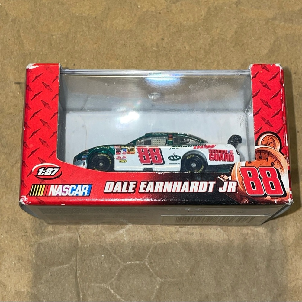 Winners Circle 2007 Nascar Dale Earnhardt Jr Stock Car AMP Energy National Guard